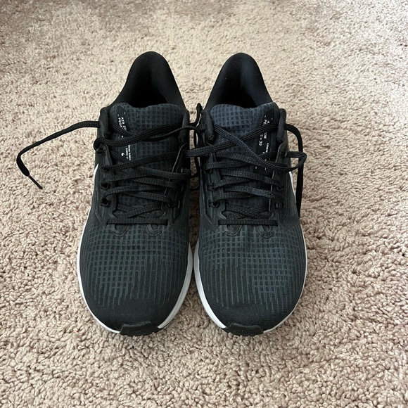 Womens Nike Pegasus 39 Shoes - Picture 2 of 5